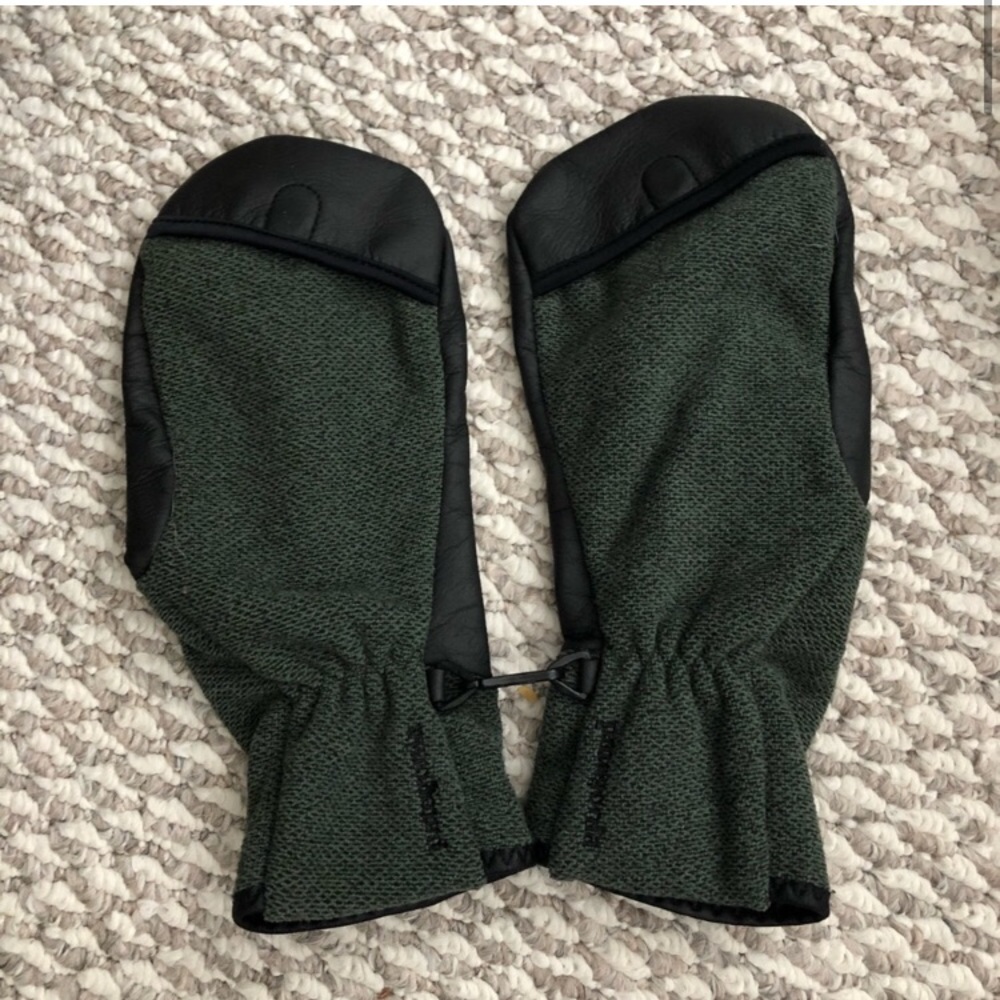Patagonia mittens